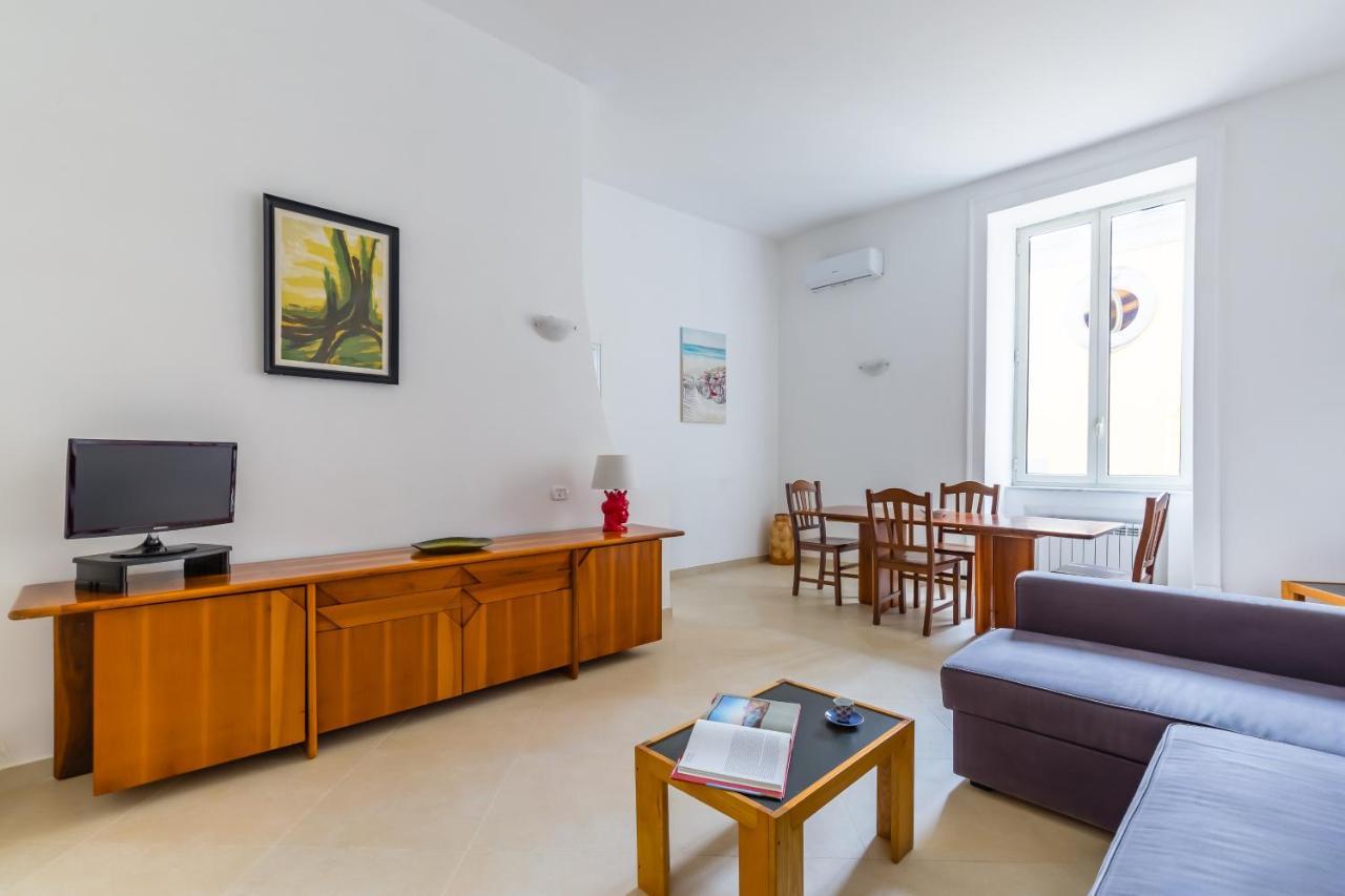 Orsola Comfort House By Napoliapartments エクステリア 写真