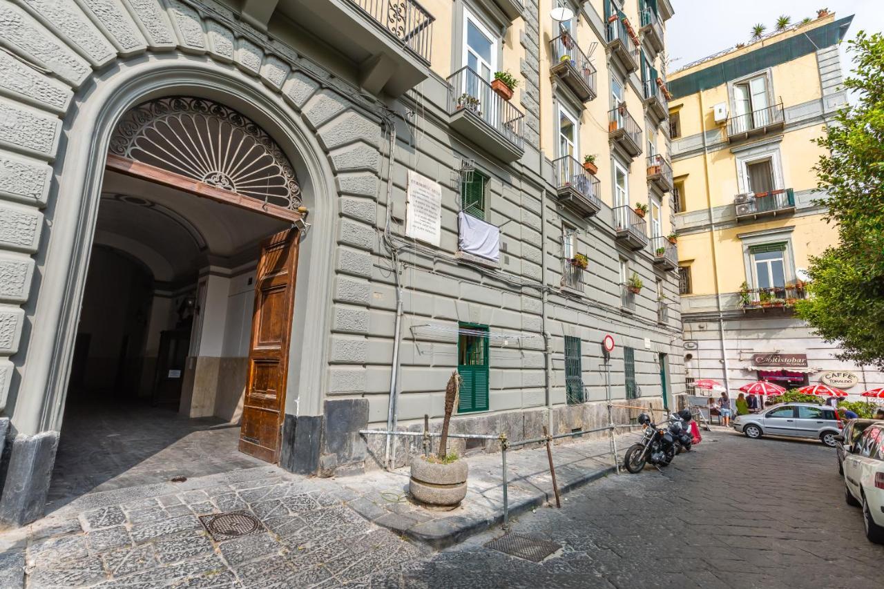 Orsola Comfort House By Napoliapartments エクステリア 写真