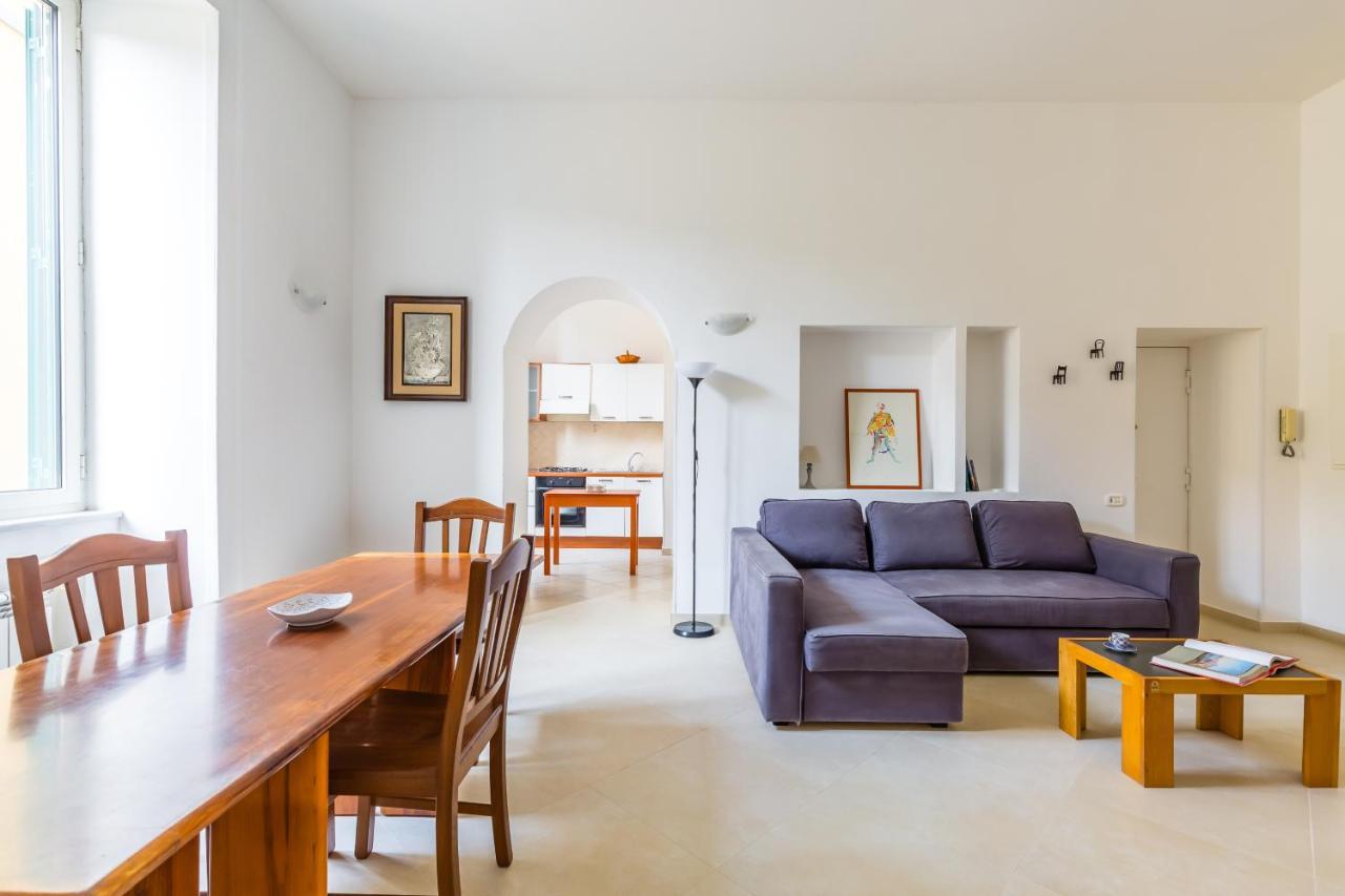 Orsola Comfort House By Napoliapartments エクステリア 写真